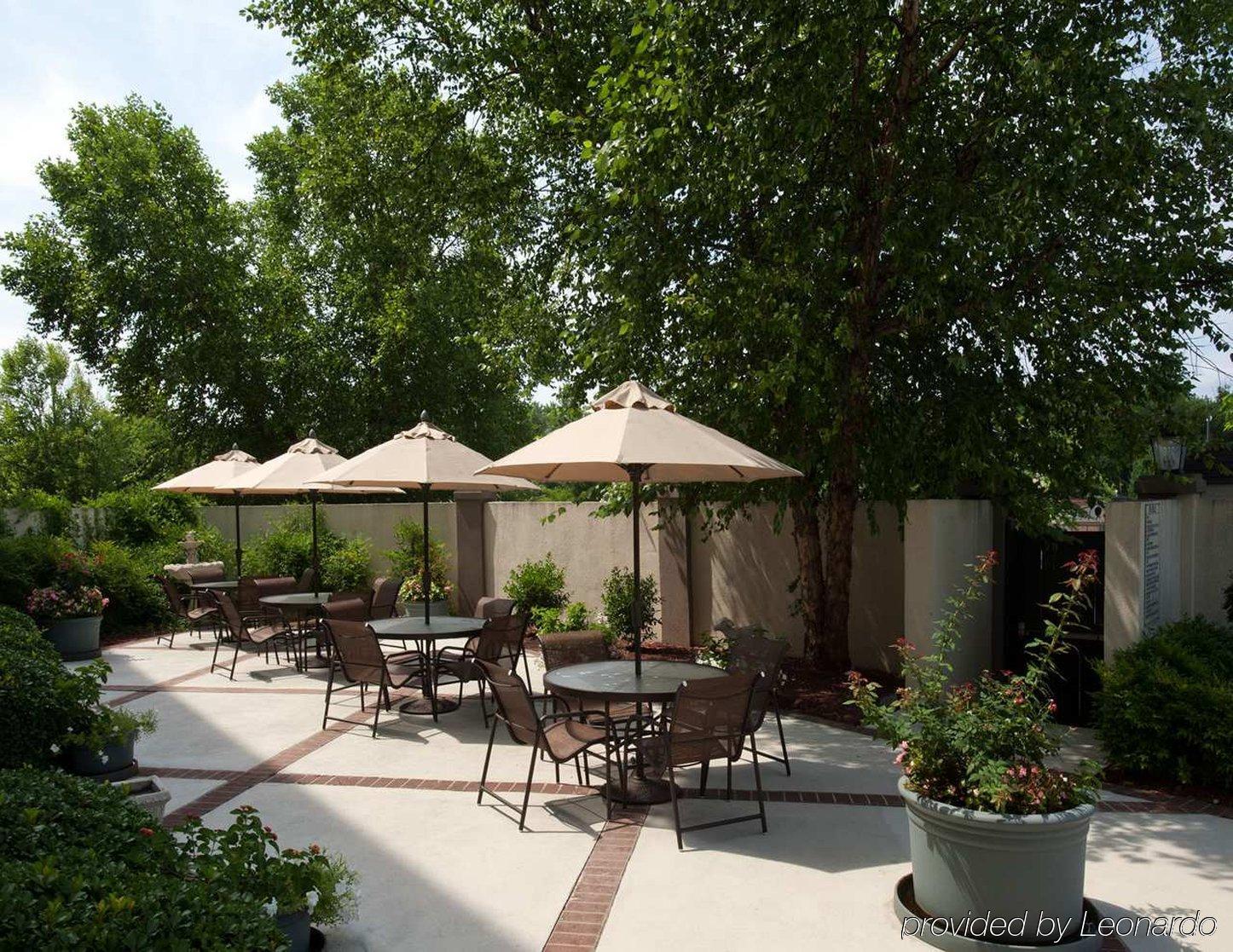 Hampton Inn Charlotte/Matthews Restoran gambar