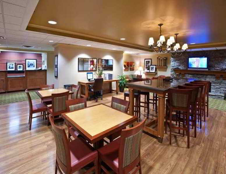 Hampton Inn Charlotte/Matthews Restoran gambar
